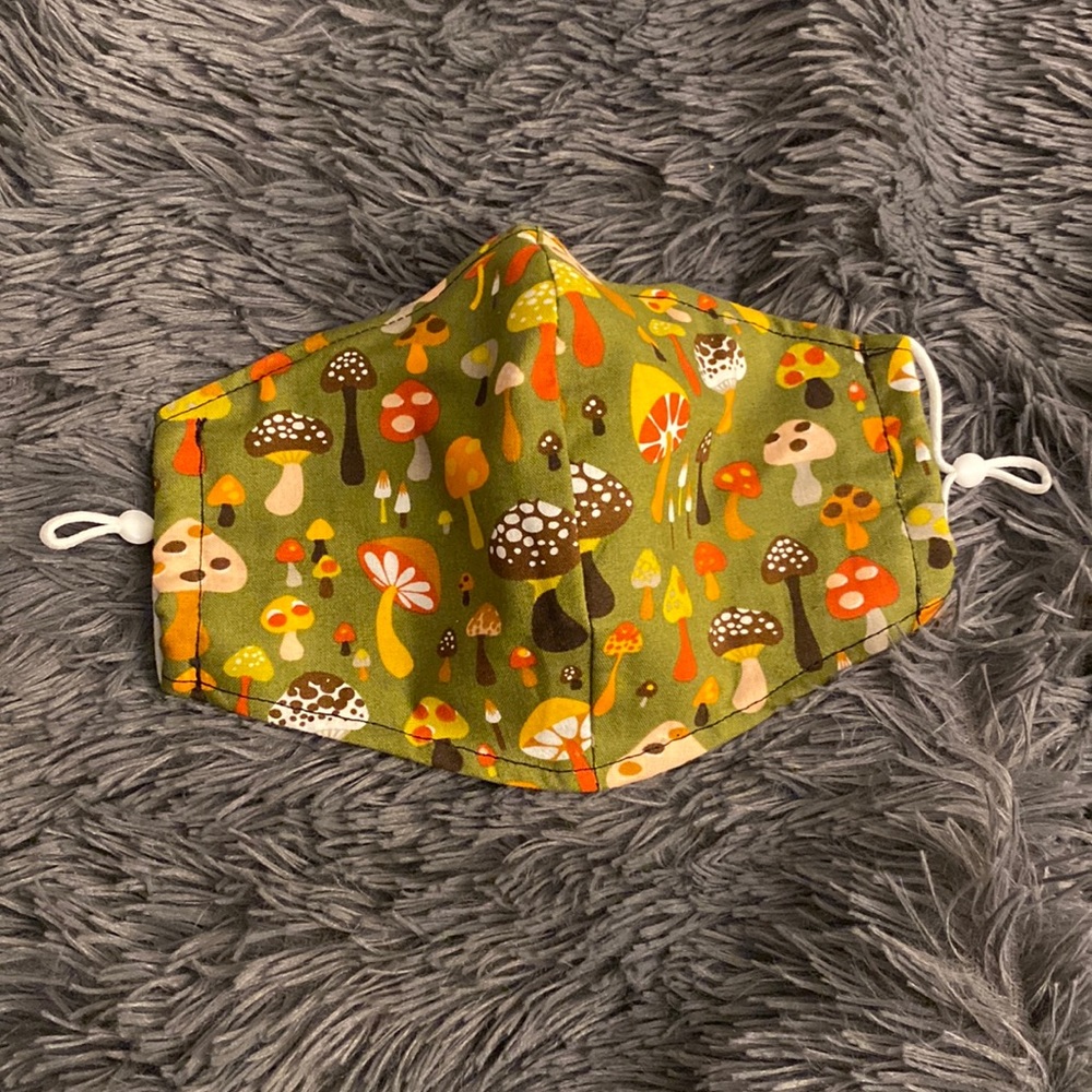 Face mask -large
